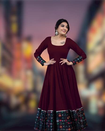 Hanira - Women's Rayon Solid Pattern Full Sleeve Full Stitched Gown