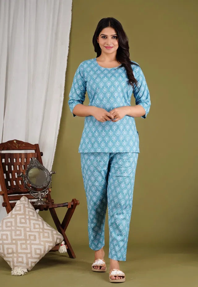 Hanira - Trendy Stylish Floral Print co-ord set for girls and women